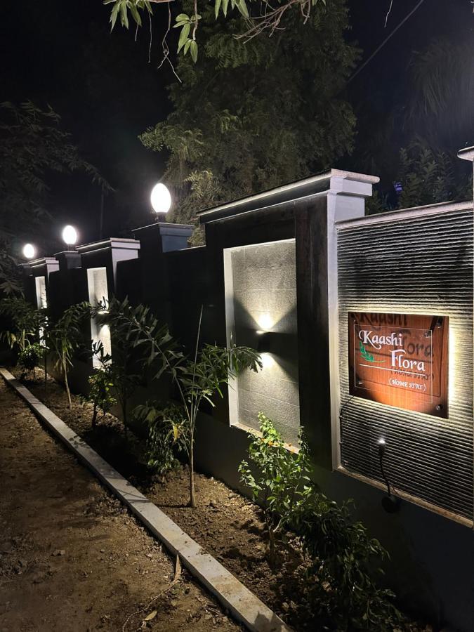 Kaashi Flora Varanasi Exterior foto